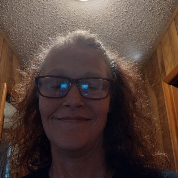 Meet your Posher, Kimberly - Picture 1 of 1